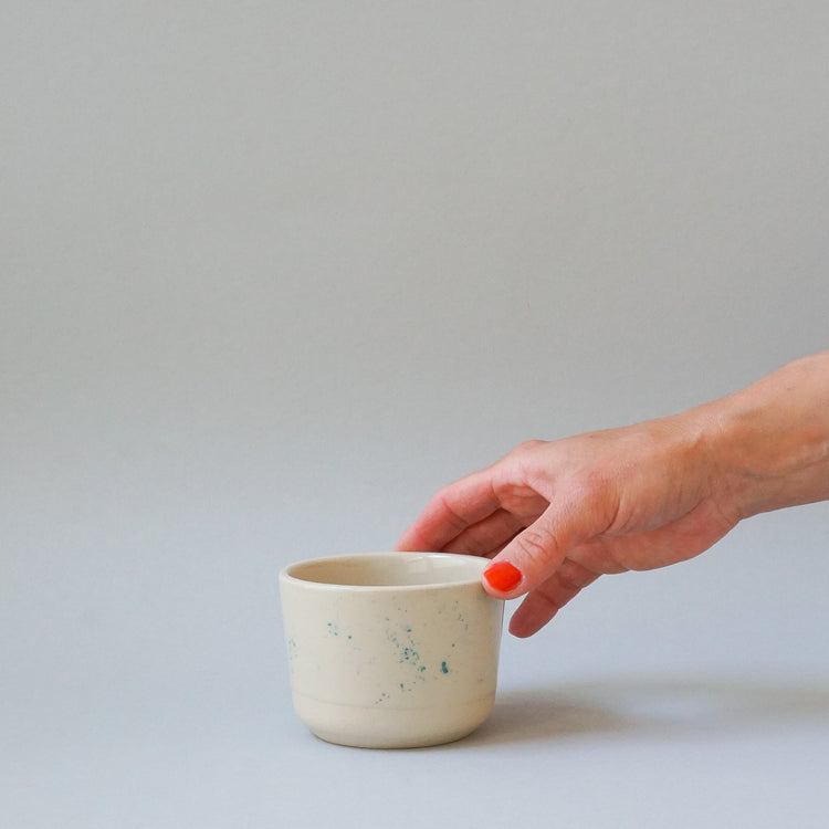 Becher Lys Cappuccino